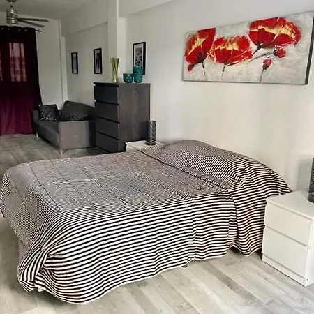 Апартаменты Rainbow Marques 7 *