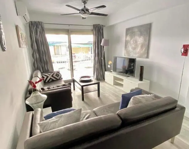 Rainbow Marques 7 * בנידורם