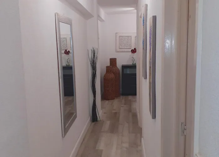 דירה Rainbow Marques 7 *